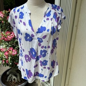 CABI. Purple, Blue and White floral top. Cap Sleeves. Size M.